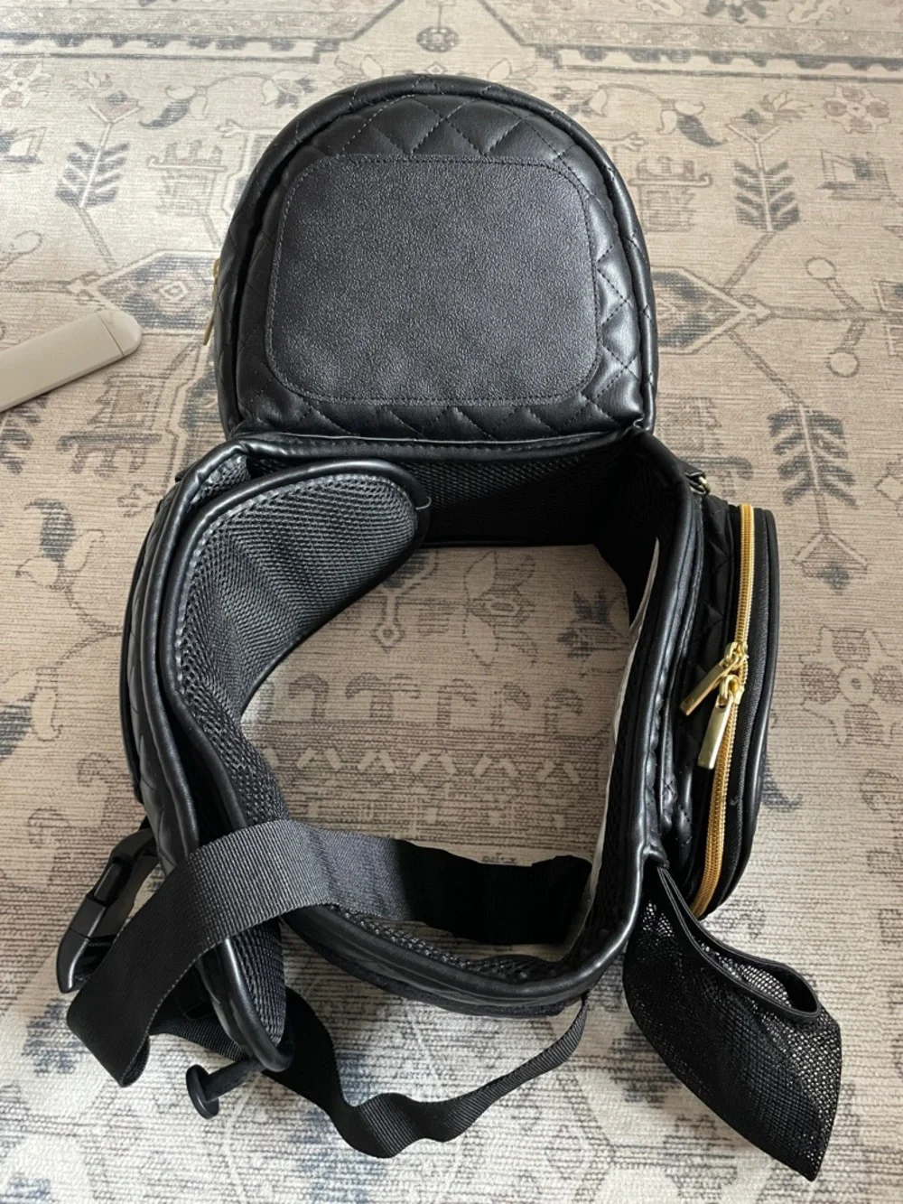 Tushbaby Quilted Black and Gold baby hip carrier